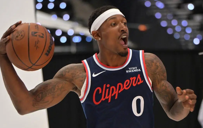 比尔：我被告知只能打前三节，会尽可能利用好在场的每分钟
昨日NBA杯小组赛，快船