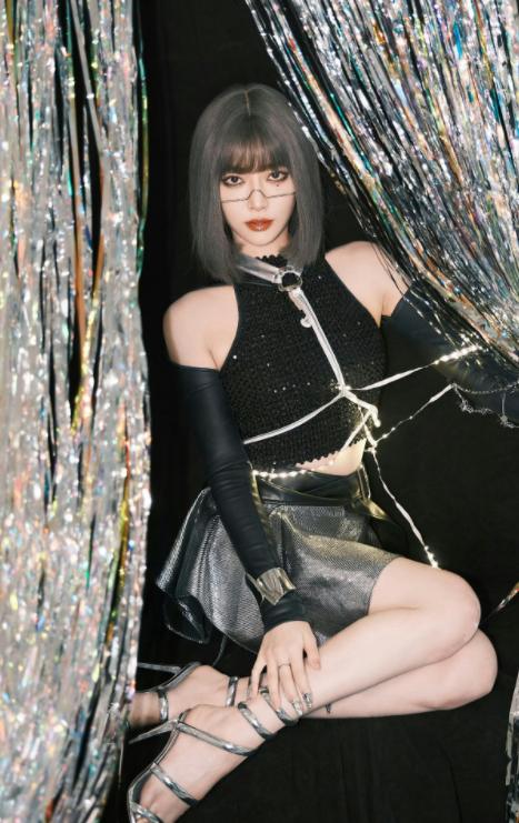 kiki许佳琪的小性感，她的风格挺百变的！