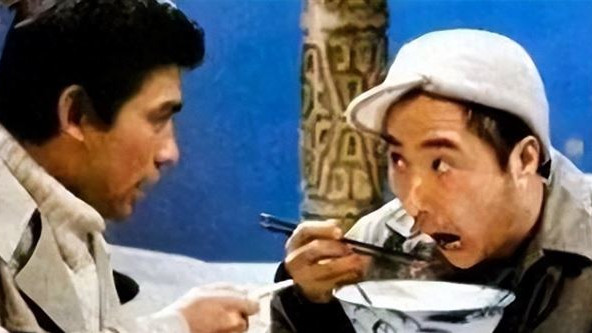 舞台红人朱时茂和陈佩斯近况，一人家财万贯，一人因病和妻子分居