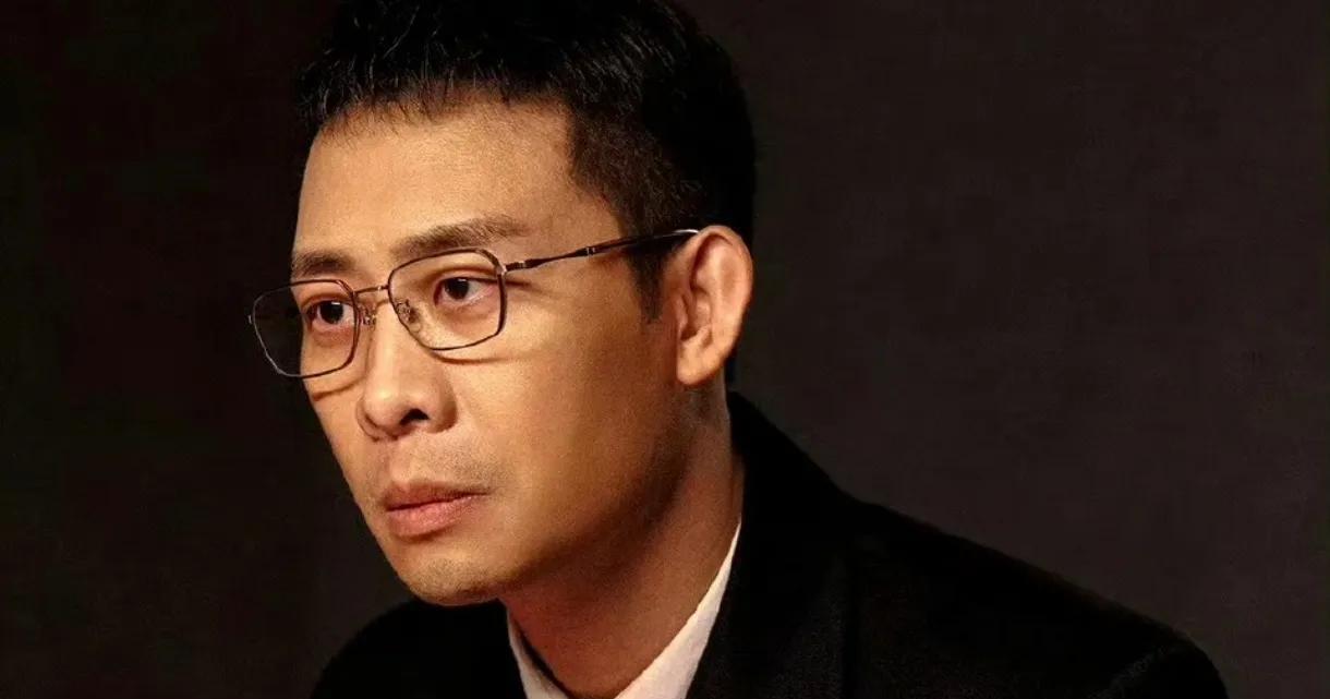 《以法之名》到最后编剧根本不知道怎么写了，写太黑暗了播不了，写的太理想也不现实，