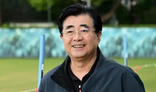 中国足协已经瑟瑟发抖了。
由于中国男足毫无底线的输球，全国球迷已经忍无可忍。
最