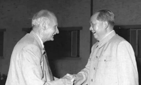 1961年 ，曾坚持反华的蒙哥马利元帅到访中国，毛主席对他说：“将军是位特别的人