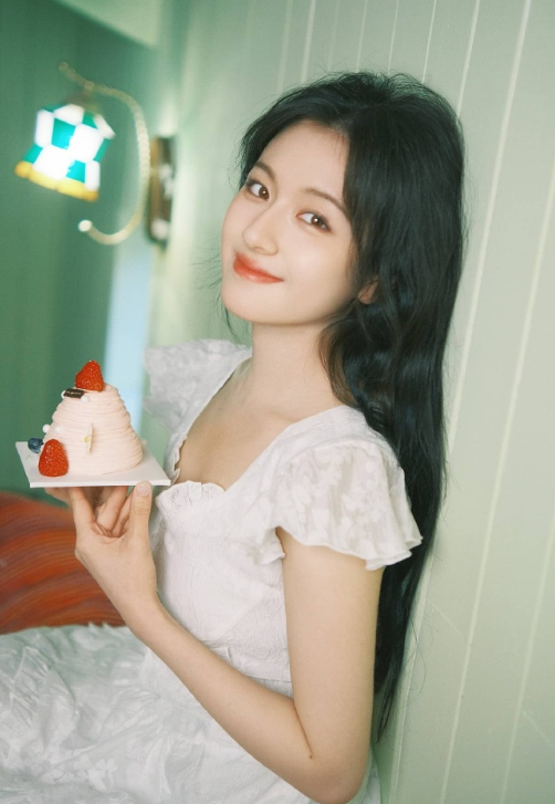 李兰迪的少女风穿搭，这感觉是超可以的，nice！