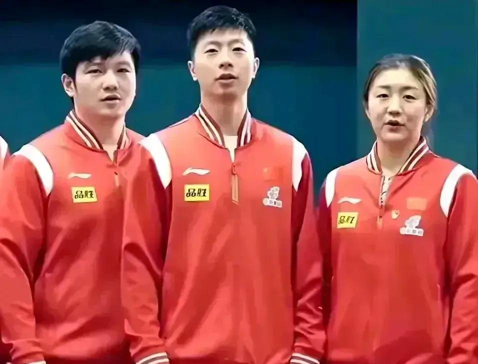 马龙乒协副主席，樊振东先进工作者，陈梦做自己。
马龙当领导，还可以做教练，陈梦有