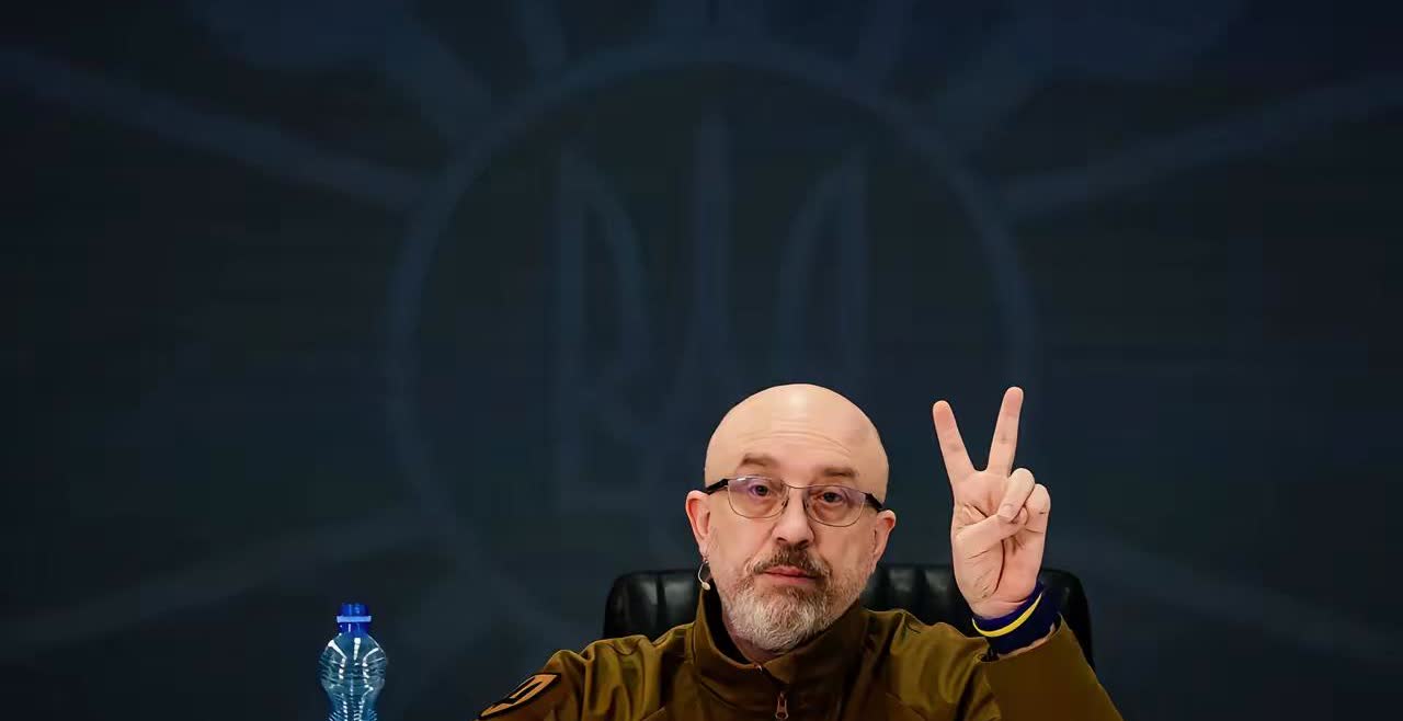就在刚刚
乌防长突然宣布了
​7月31日，乌克兰防长突然放话：咱家拥有“非常