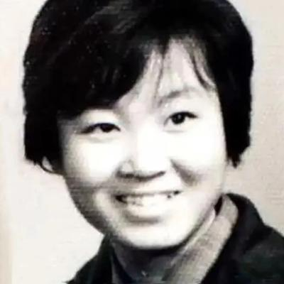 1974年，21岁女知青，夜间独自去厕所，却神秘失踪。连队将整座山都翻了遍，却依
