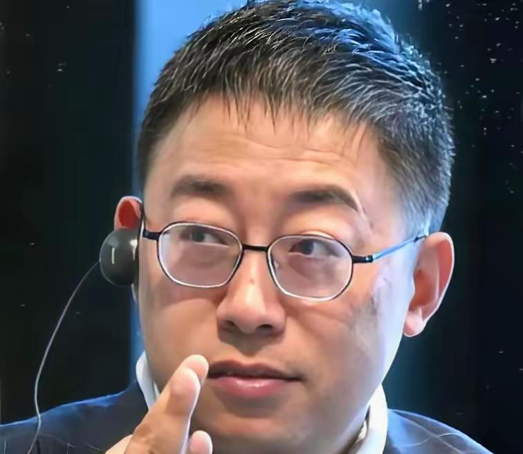 这些年，很多人觉得把孩子送到美国，把钱存到海外，可以算是给自己找条后路。他们认为