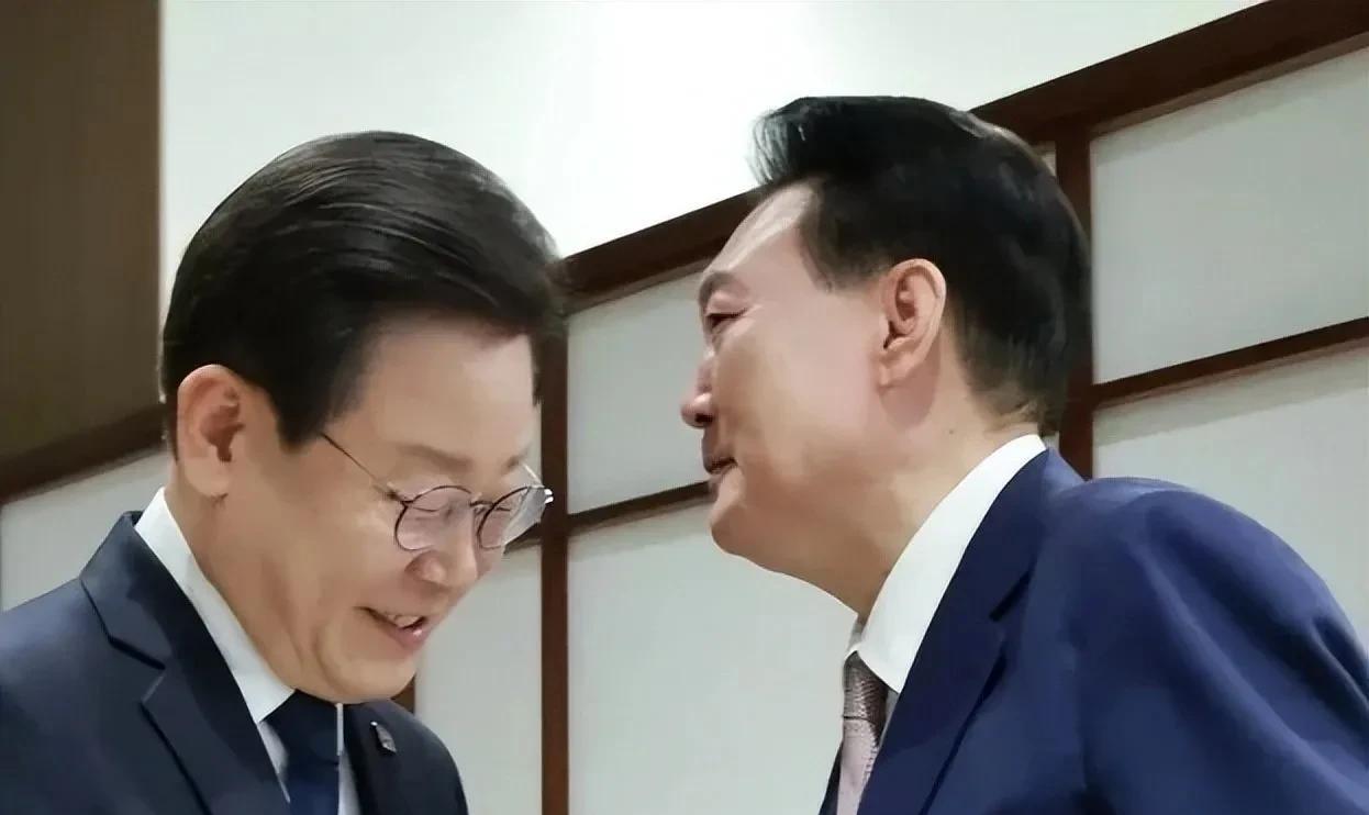 李在明上任后第一个电话，就是打给特朗普。
谁当选韩国总统对中国来说都是一样的。军