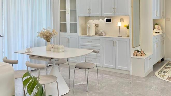 看了她家，才知道什么叫比样板间还漂亮，全屋布置得精致又高级