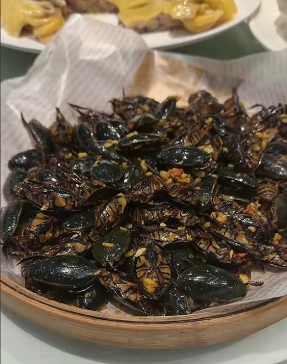 真的太香太好吃了，谁知道这个哪里的特色美食？