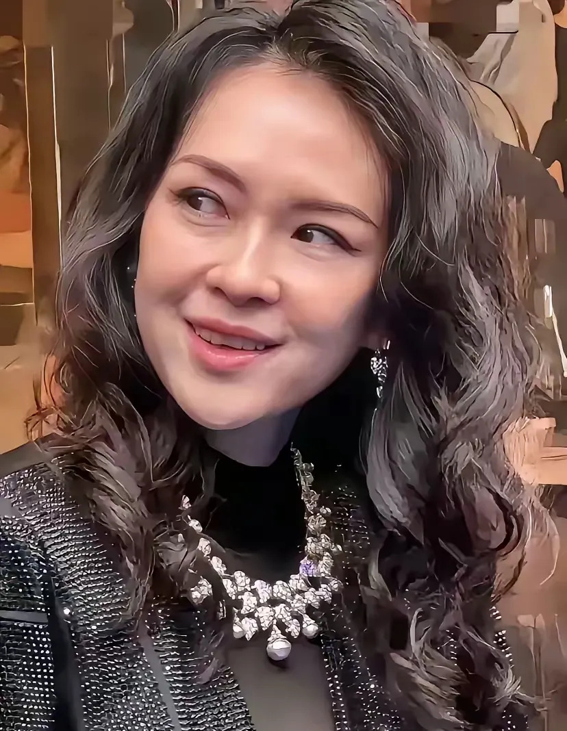 杨澜采访章子怡谈爱情











天哪，你们还记得吗？杨澜好多年前采访