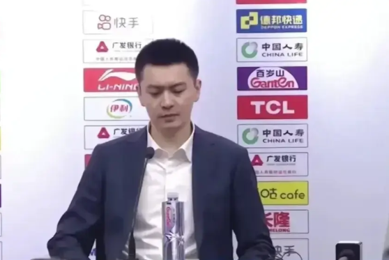 CBA常规赛辽宁队97-106南京队，球迷5问主教练杨鸣：

1、请问，赛前做了