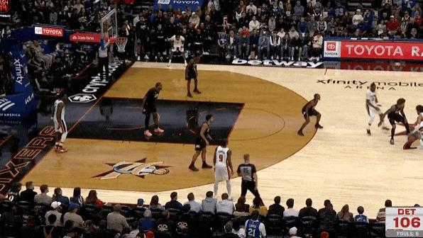 力劈庄神！坎宁安突破摆脱乌布雷，迎着德拉蒙德上演炸裂隔扣