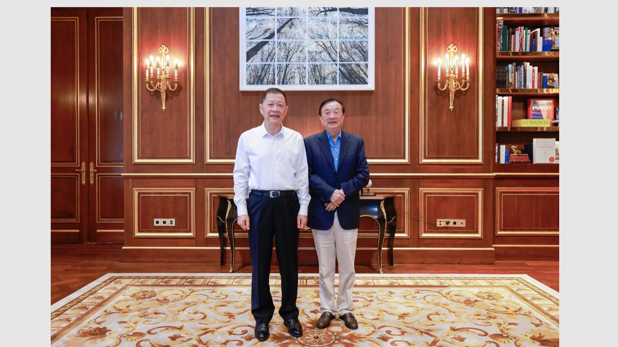 东风华为两大一把手密谈，猛士智能越野有新布局？