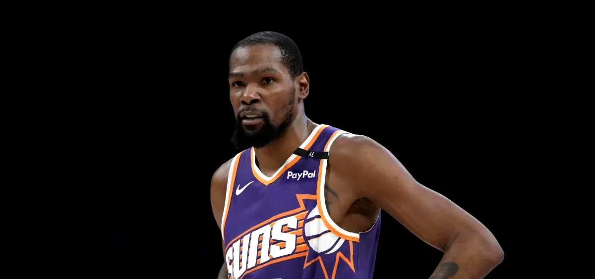 Shams在今天的ESPN节目中介绍了有关杜兰特交易的最新进展：
“让我们拭目以