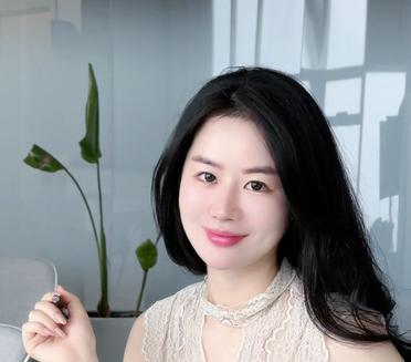 婚姻不是雪中送炭，而是锦上添花。若你正身处一段消耗型关系，愿你有勇气止损；若你尚