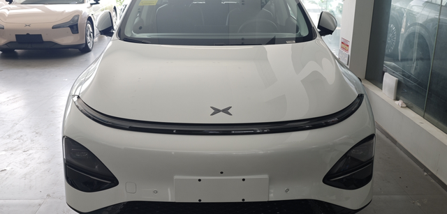 25款小鹏g6吐槽
用车不到两个月，整体感觉还不错。个人想吐槽的点有几个：
1、