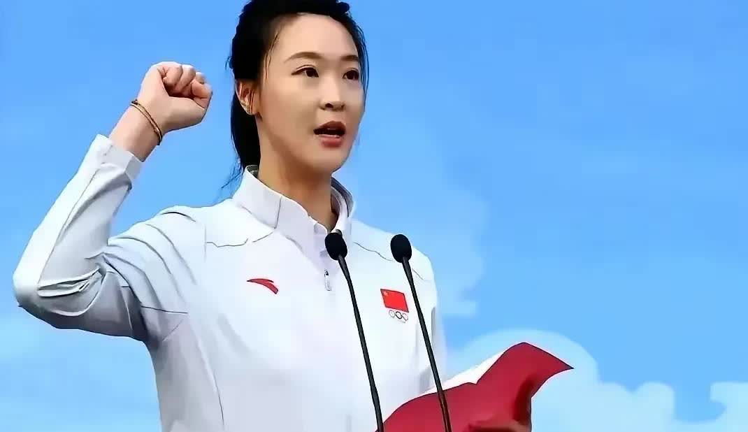 本来惠领队惠助教是去大运会增添资历去的，哪想到小王教练一通骚操作，让惠领队面目表