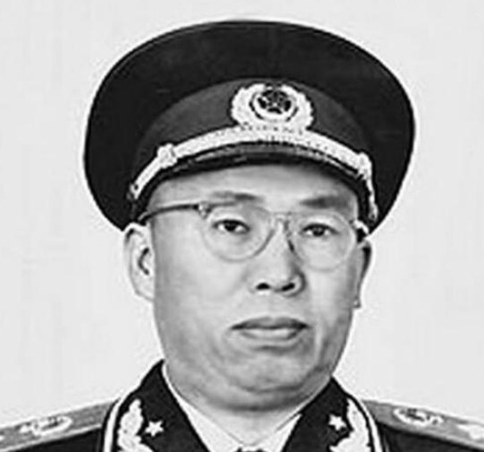 1942年，一个日军救了26个八路军，随后跑到115师驻地投奔八路军，谁知罗荣桓