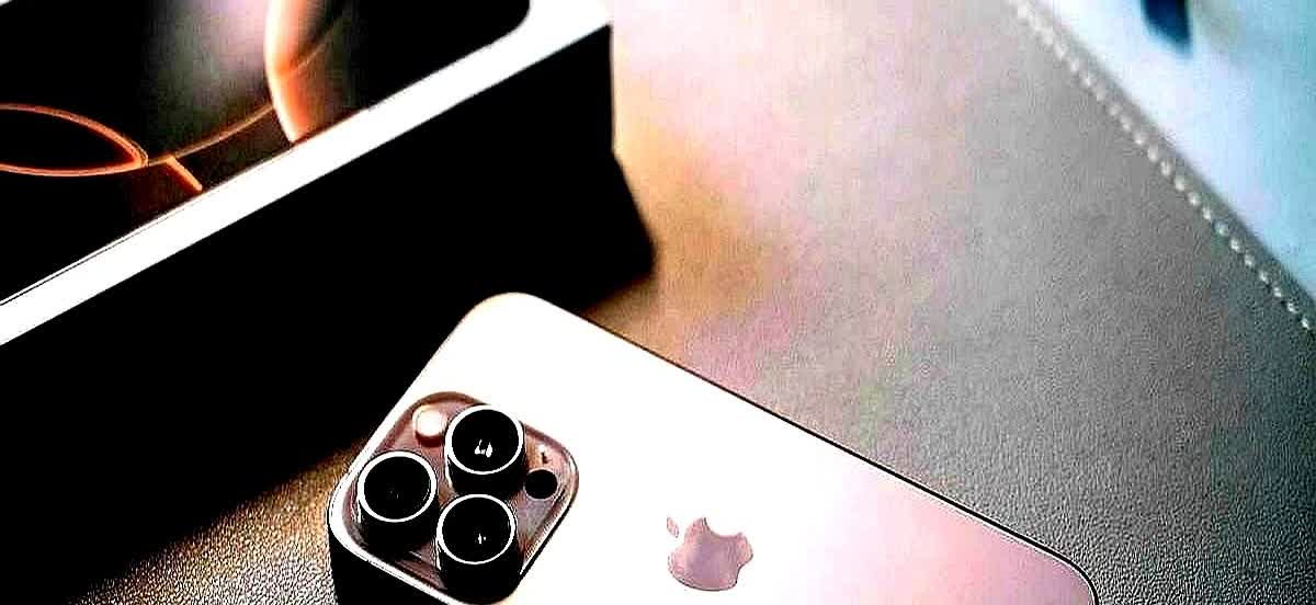 果然，能打败苹果的只有苹果。

朋友那台iPhone 16 Pro刚到手时我