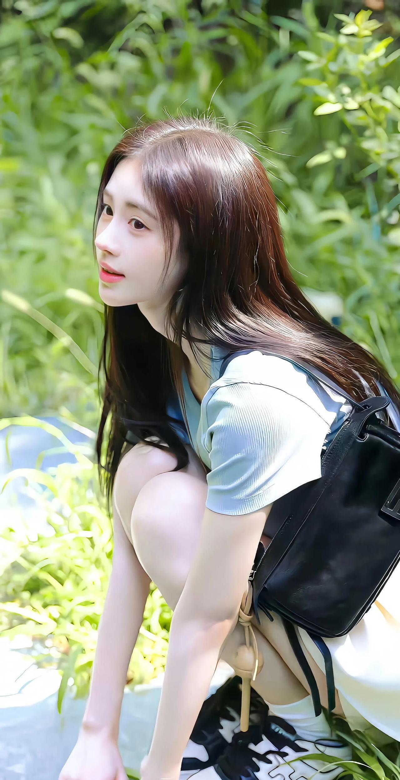 带你看看不一样的鞠婧祎
美的如同画中的仙女一般[送心]