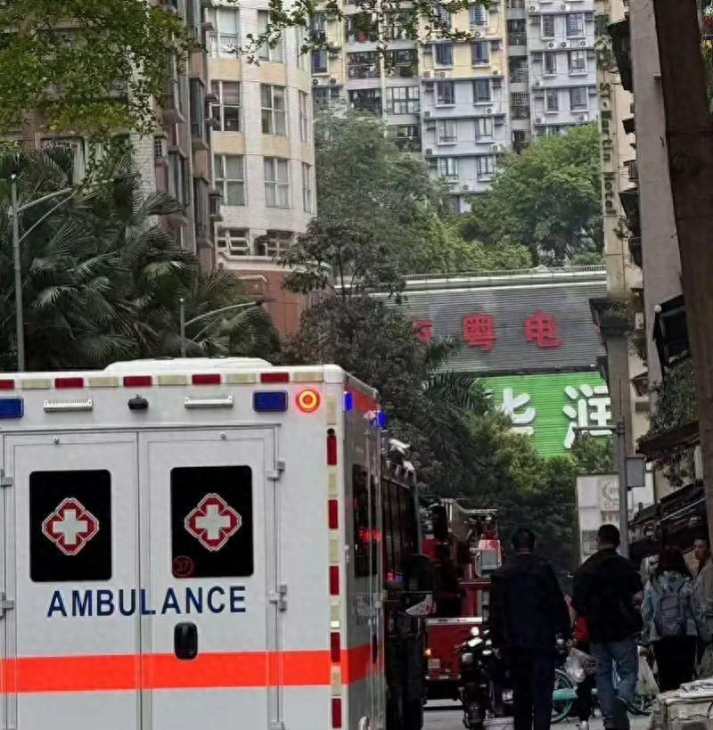 整栋楼都震了一下！4月6日，广州一小区突发爆炸，整栋楼都震了一下！120、119