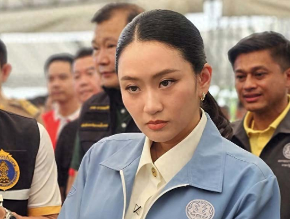 这一仗彻底把泰国打醒，卡了中国四年的军购，佩通坦内阁终于点头
 
麻烦看官老爷们