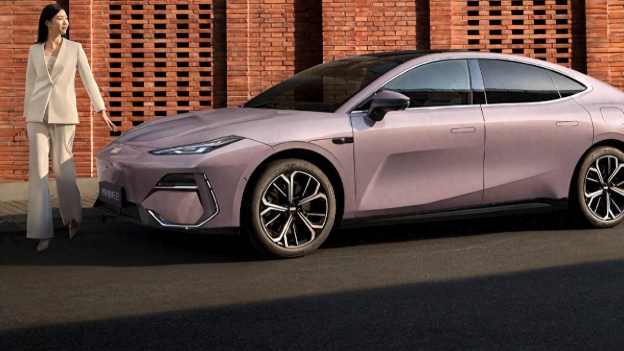 3.49秒破百！银河E8四驱版性能有多强？