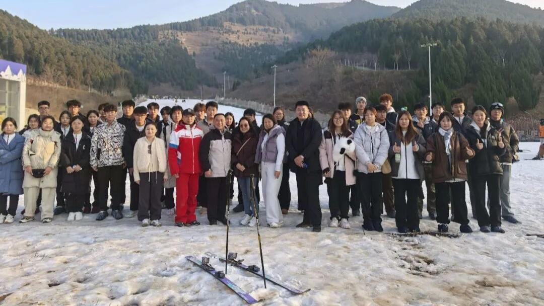 学院康复保健系开展冰雪运动健康保障见习活动