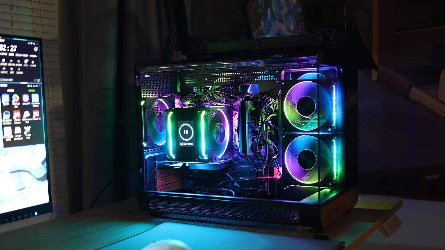 梦幻装机新体验：未知玩家幻翼海景房机箱与硬核配置的全景展示