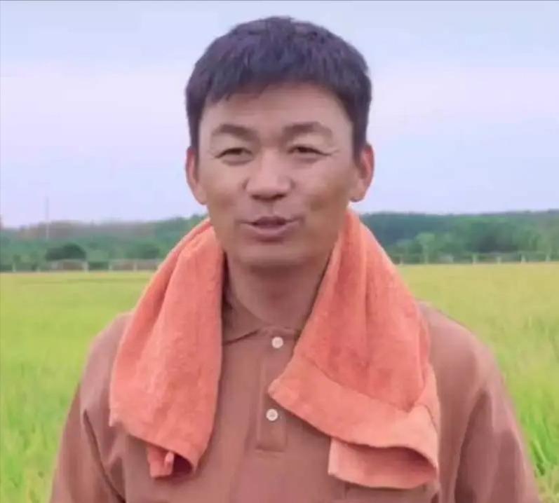 这届白玉兰最可惜的不是刘亦菲，
也不是闫妮，
而是王宝强。
宝强因为学历和不是科