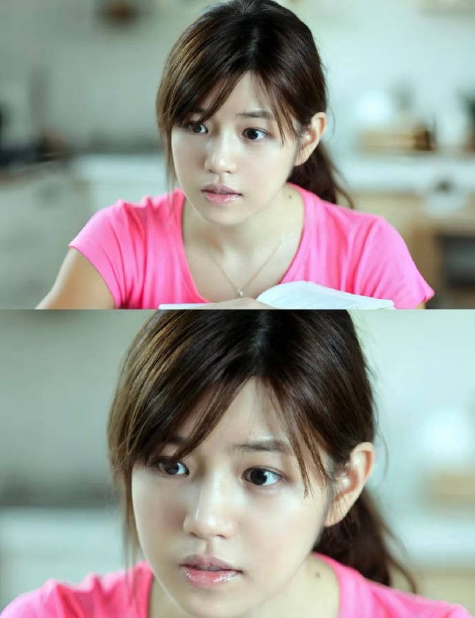 陈妍希长了一张初恋脸啊，难怪三十岁了还能演17岁的沈佳宜。 ​​​