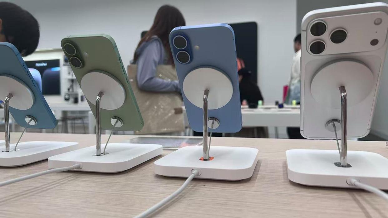 iPhone存储用尽变“砖”？苹果客服正式回应，这些解决方案请收好