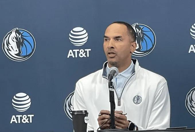 哈里森说没想到东契奇对球迷的重要性到了这样的程度
#NBA# #独行侠# #东契
