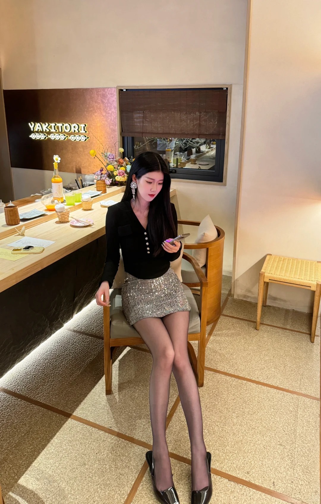 和漂亮小姨一起吃饭是种什么体验