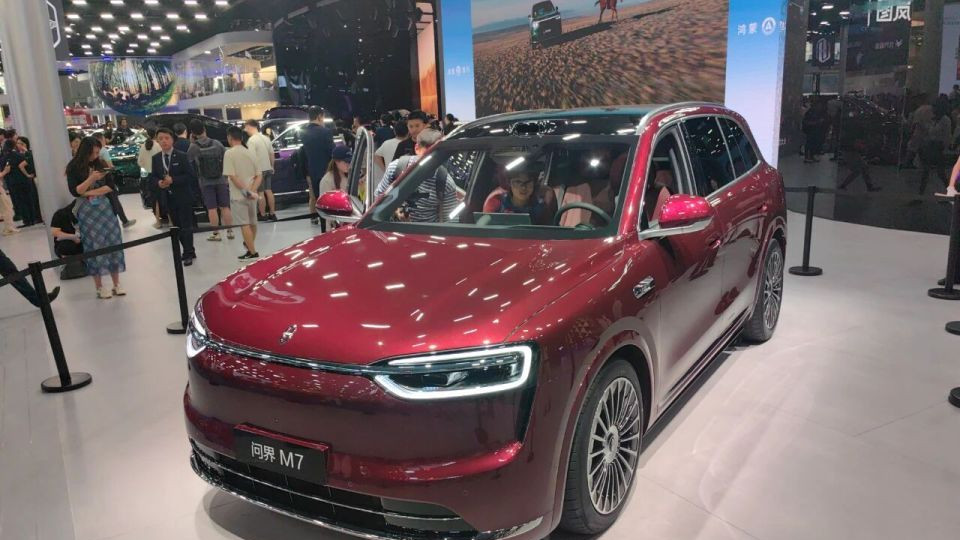 全新问界M7，售27.98-37.98万