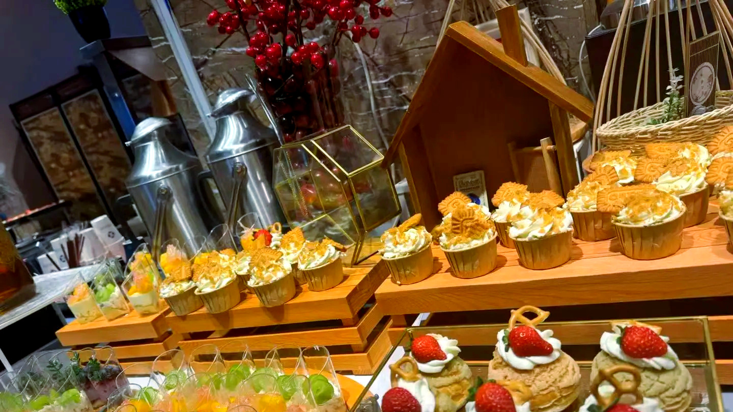 自助餐“不亏本”顺序，服务员“不敢多说”，老板一看：内行人