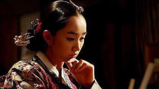 袁世凯一生有妻妾十人，袁去世后为何不得宠的朝鲜公主要为其殉情？