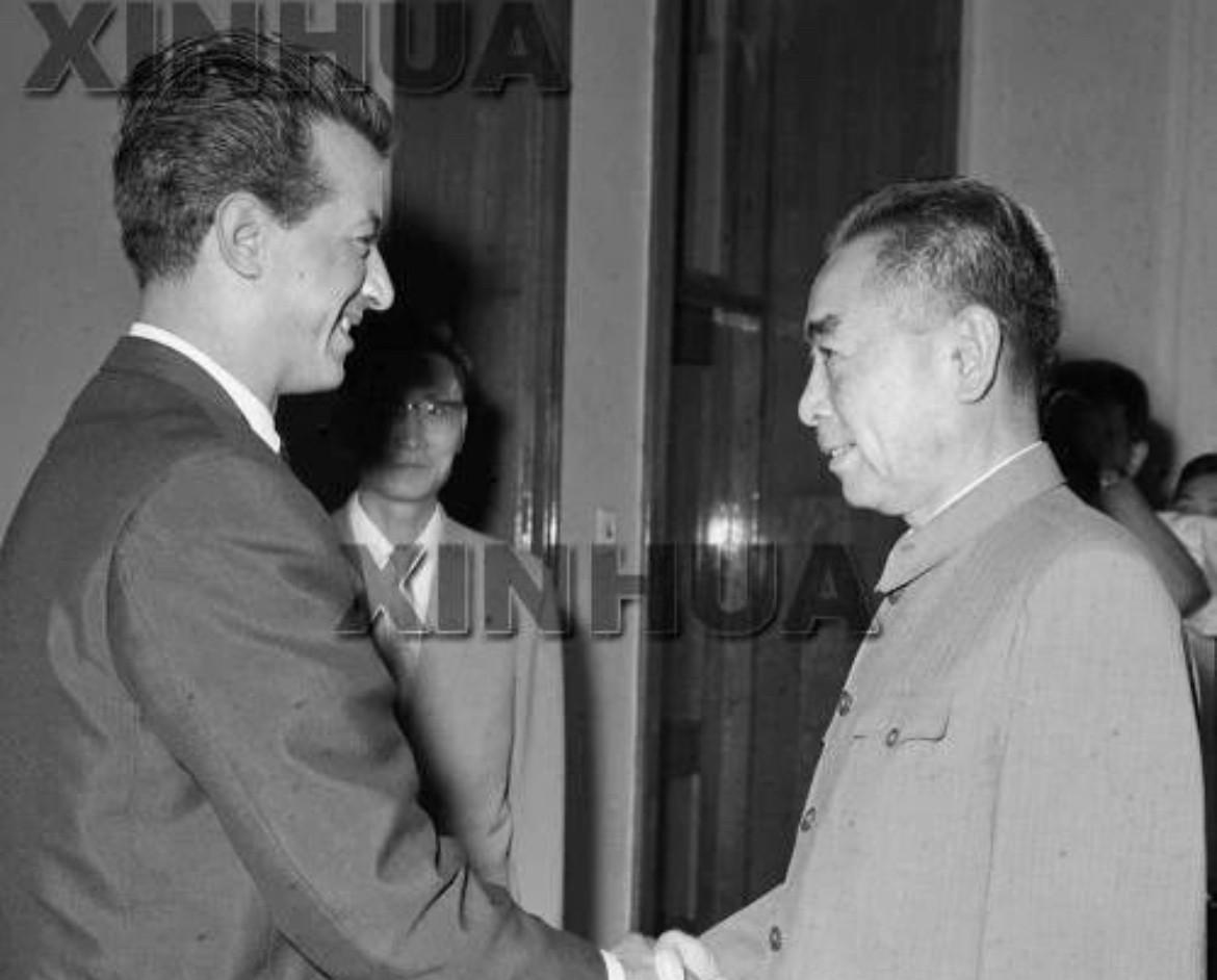 1965年8月25日，周恩来总理与阿尔及利亚国务部长比塔特率领的代表团举行的会谈
