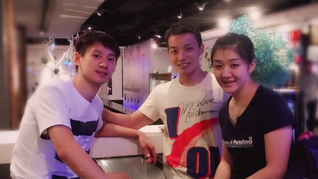 在陈梦的身边，两个乒乓球全国冠军，颜值也是一下子被提拔上来了