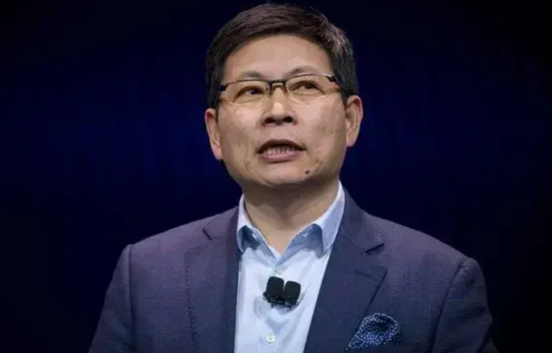 余承东终于开朗起来了，看来是走出被制裁的包围圈了！
2020年发布会有点悲壮，2