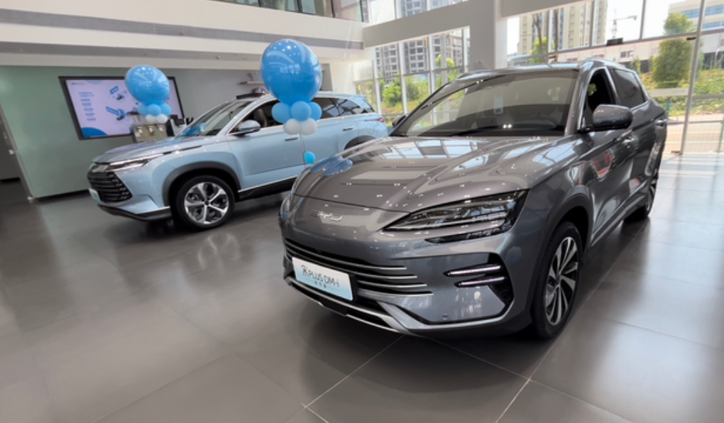 23款宋PLUS150公里旗舰 PLUS

去4S看了下23款宋PLUS150公