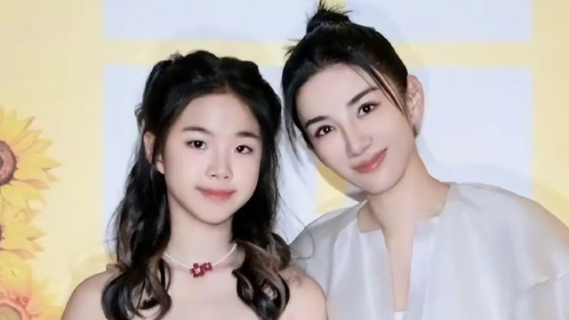 黄奕带12岁女儿体验生活，坐地铁、吃肉包子，黄芊玲不愿做艺人