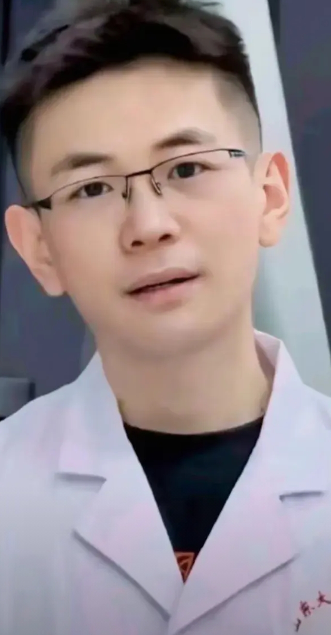 我能理解罗医生的事上不了热搜

因为我这条内容大概率也是会被限

其实我很早就在