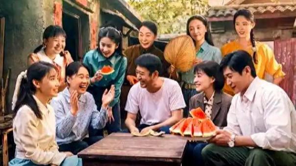 《六姊妹》讲述了大家庭的坎坷经历，每个角色的塑造都很给力