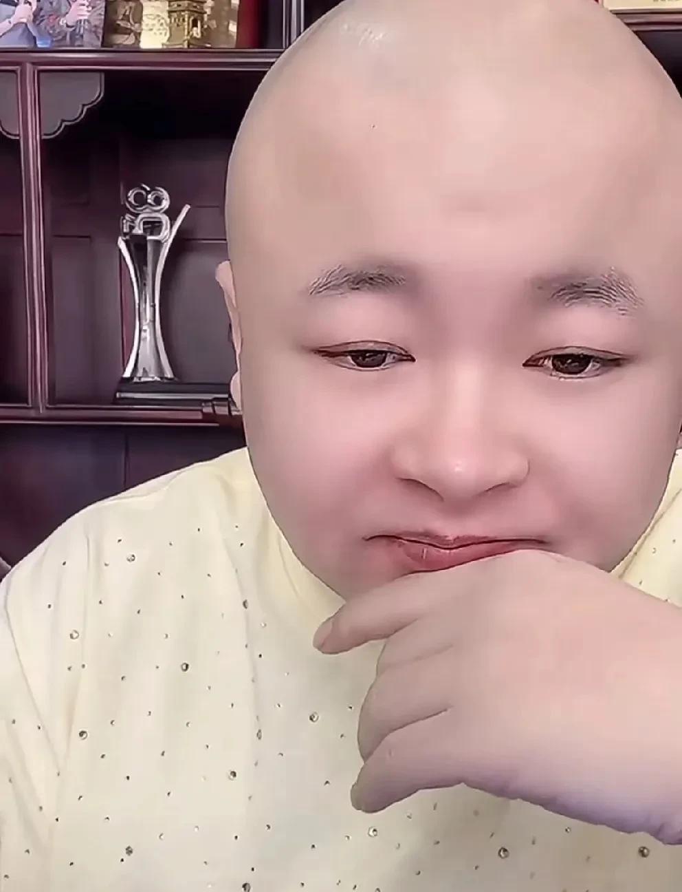 ks官方寻户外直播接替人！
         
           老狗透露k