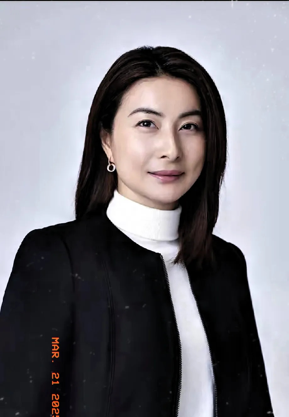 郭晶晶育儿观与霍家冲突











天哪！豪门霍家也有摆不平的事？霍震