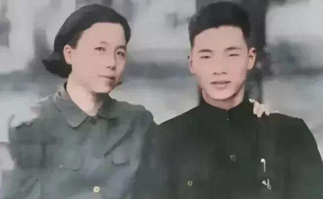 李鹏与母亲赵君陶。