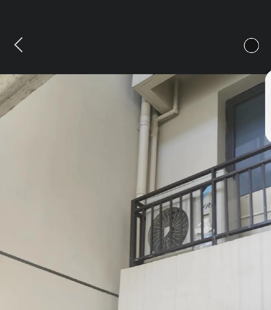 人在家中坐，事从天上来
室外空调机的地方突然漏水了，物业把管子卸走，说去修修
人