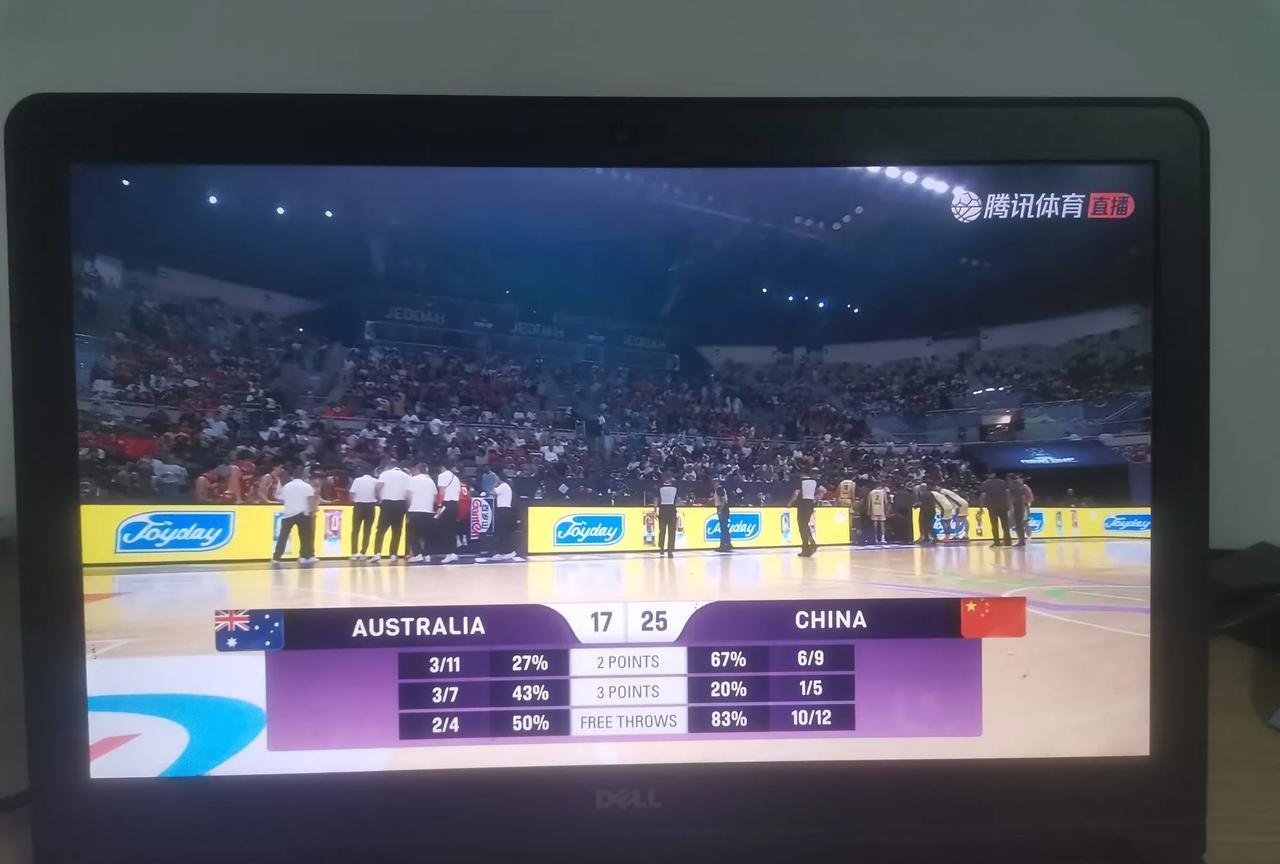 好的开始，希望能延续！胡金秋开场的连续得8分，胡明轩上场4分半，靠个人能力砍下9
